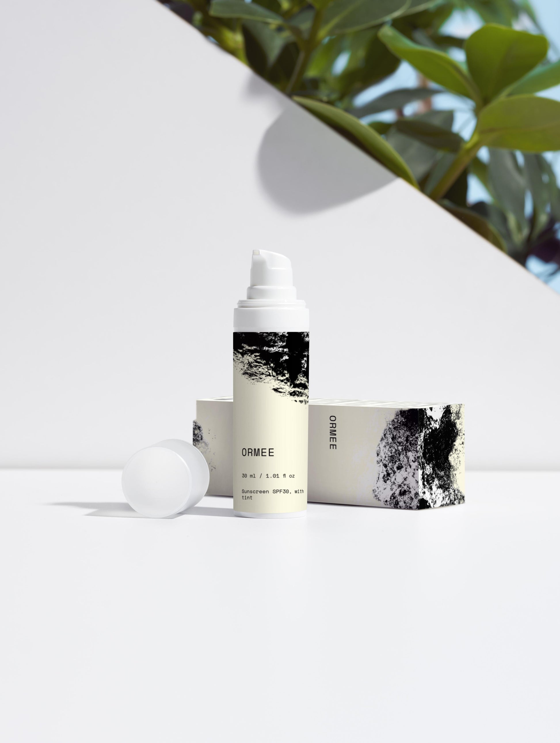 Sunscreen SPF30, with tint